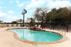 Days Inn by Wyndham San Antonio at Palo Alto - Pool