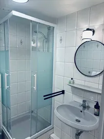 Hotel Thesdorfer Hof - Bathroom