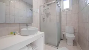 Kalina Hotel - Baño