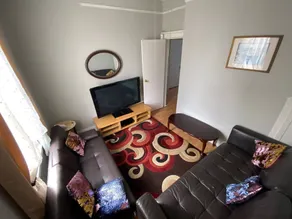 Cozy apt in WEST NY, NEW JERSEY, at 2 bloks from bus stop-15 minutes 2NY 7MINUTES VIA NYWATERWAY FERRY-BETTER CAN'T BE!! - Chambre