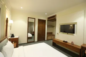 Akhyana Hotel Near Unitech Cyber Park - Quarto