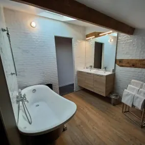 Ezz'Hotel Canet - Salle de bain