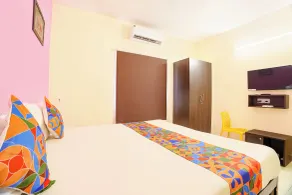 FabHotel Peninsula Beach Manor - Chambre