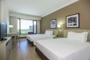 NH Cali Royal - Room