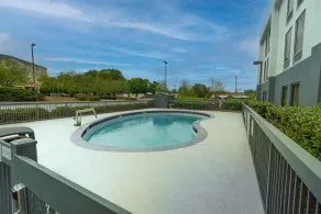 Spark by Hilton Atlanta Kennesaw Town Center - Piscine