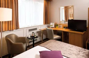 Leonardo Hotel Frankfurt City South - Room