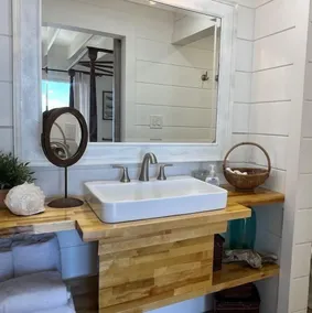 Island View Guesthouse - Bathroom