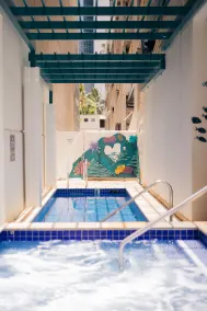 Waikiki Malia - Piscine