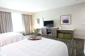 Hampton Inn & Suites Dallas Market Center - Chambre