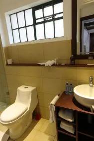 Mara River Lodge - Bathroom