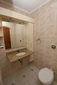 Suites Natalia Enseada - Bathroom
