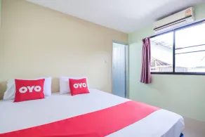 OYO 1163 Eden Hostel - Habitación
