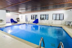 GrandStay Hotel & Suites Minocqua - Piscine