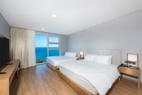 Hotel Tops 10 - Zimmer