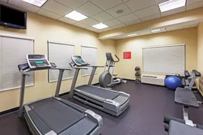 TownePlace Suites by Marriott Tulsa North/Owasso - Salle de remise en forme