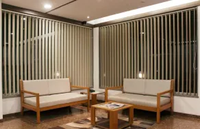 Hotel Ashray Inn - Lobby sitting area