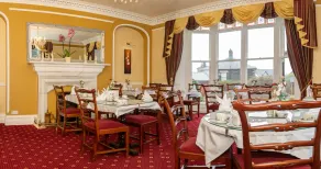 Beaumont Windermere - Adults-Only Boutique Guest House- Free Parking & Wellness Access - Restaurante