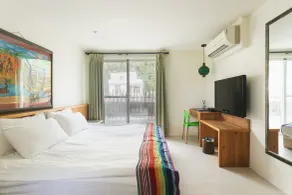LowPressure Surf Guesthouse - Chambre