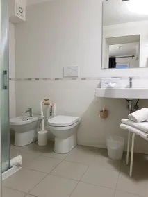 Hotel Aurora Duino - Banheiro