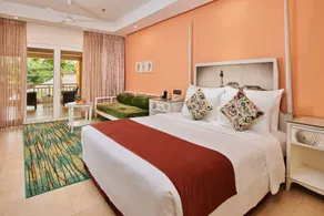 Mayfair Waves - Room