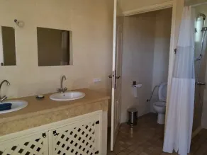 Koom A Farm And A Retreat Center - Bathroom