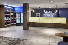 Hampton Inn Newark Airport - Réception