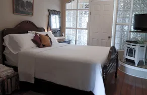 6 dormitorios Histórico Inn Alquiler Alquiler de vacaciones en el hermoso Port Albert, Ontario - Habitación