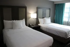 La Quinta Inn & Suites by Wyndham Indianapolis Downtown - Chambre