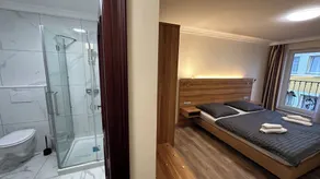 Hotel M K - Bathroom
