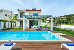 W Villas Halkidiki - Piscina