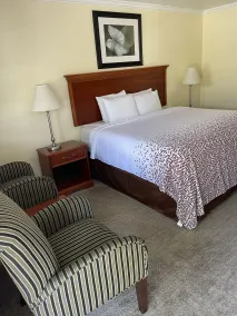 Colonial Motel - Chambre