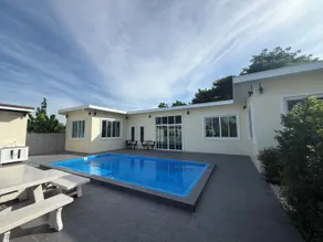 PiR 2 Resort 25 hours - Piscina