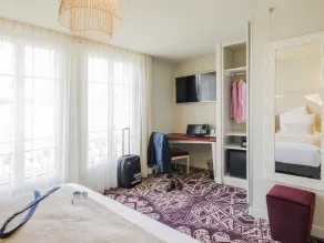 Mercure Paris Pont de Levallois Neuilly - Room