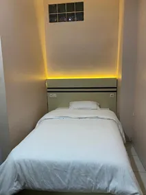 Karana Guesthouse Syariah Bandung & Luang Cafe - Værelse