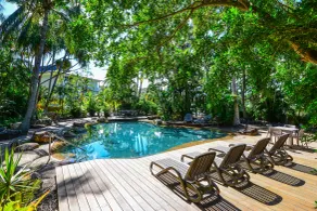 Poinciana 011 Deluxe 2 Bedroom Apartment Centrally Located With Golf Buggy - Pool