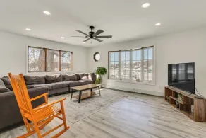 Game Room & Hot Tub: Family Gem on Lake Hopatcong - Innenbereich