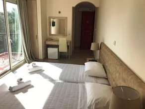 Ai - Helis Resort Hotel - Rom