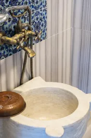 Espira by Antioch - Bathroom