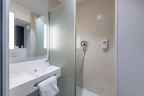 B&B HOTEL Paris Ivry Quai de Seine - Salle de bain
