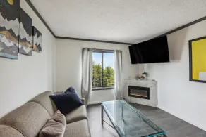 Cozy Snowshoe Condo Rental: Walk to Chair Lift! - Intérieur