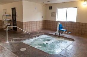Quality Suites Albuquerque Airport - Pool