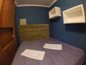 GRAMADO SOLAR REAL - 2 APTS de 2 quartos no mesmo prédio, cada um comporta até 7 pessoas - IDEAL PARA GRUPOS - central - IDEAL PARA ANDAR A PÉ, nesta plataforma desde janeiro de 2016, oferecemos CREDIBILIDADE - seu PET é bem-vindo - GARAGEM COBERTA - Room