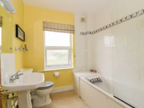 Sea View Cottage - Bathroom