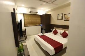 Hotel Privya Surat By Heven Management - Room