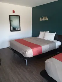 Motel 6 Cameron MO - Zimmer