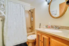 Cottage Grove Haven, Spacious 4-Bed, 3 Baths Retreat - Interiör