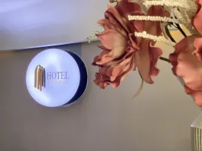 Hotel Puerta de Oro - Reception