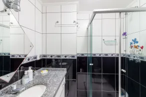 Hospedagem Three Little Birds - Bathroom