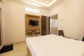 Hotel Kurunjii Residency - Room
