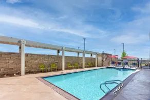Home2 Suites by Hilton Midland East - Piscine